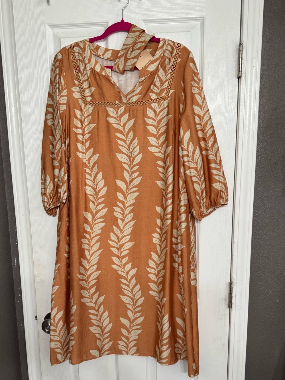 BloomChic Rust Leaf-Print Midi Dress with tie
